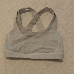 Sports bra-white